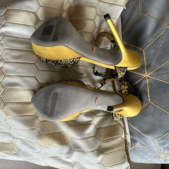 SERGIO ROSSI SKYHIGH SLIM HEEL SIZE 7 - Picture 6 of 9